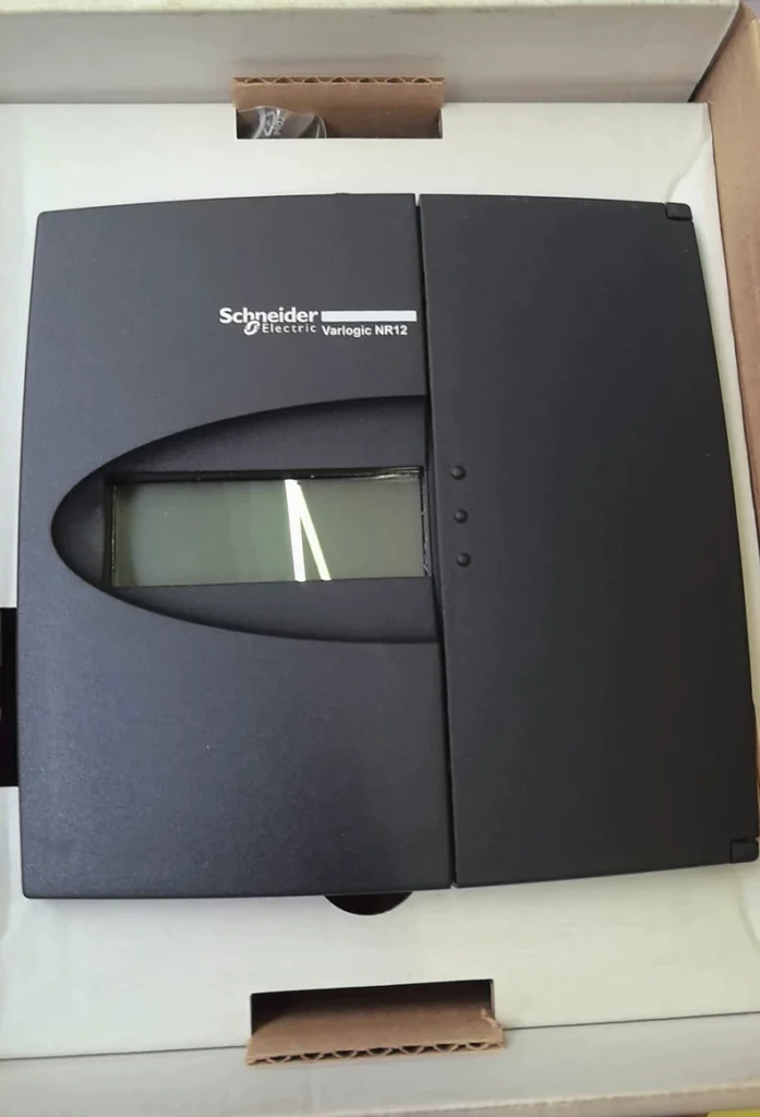 Varlogic NR12 Controller