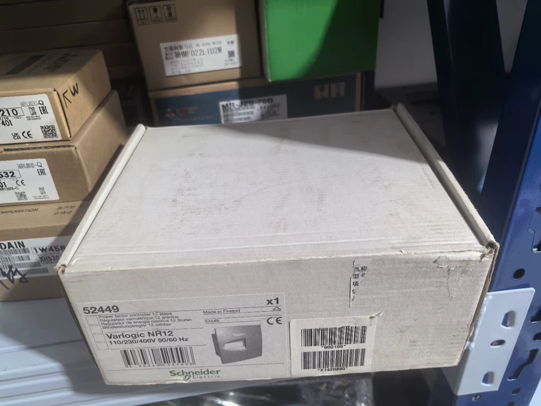 Varlogic NR12 Controller thumbnail