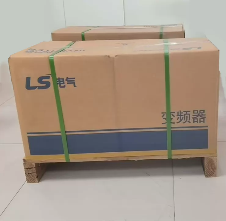 LS SV0370IS7-4NO Inverter thumbnail