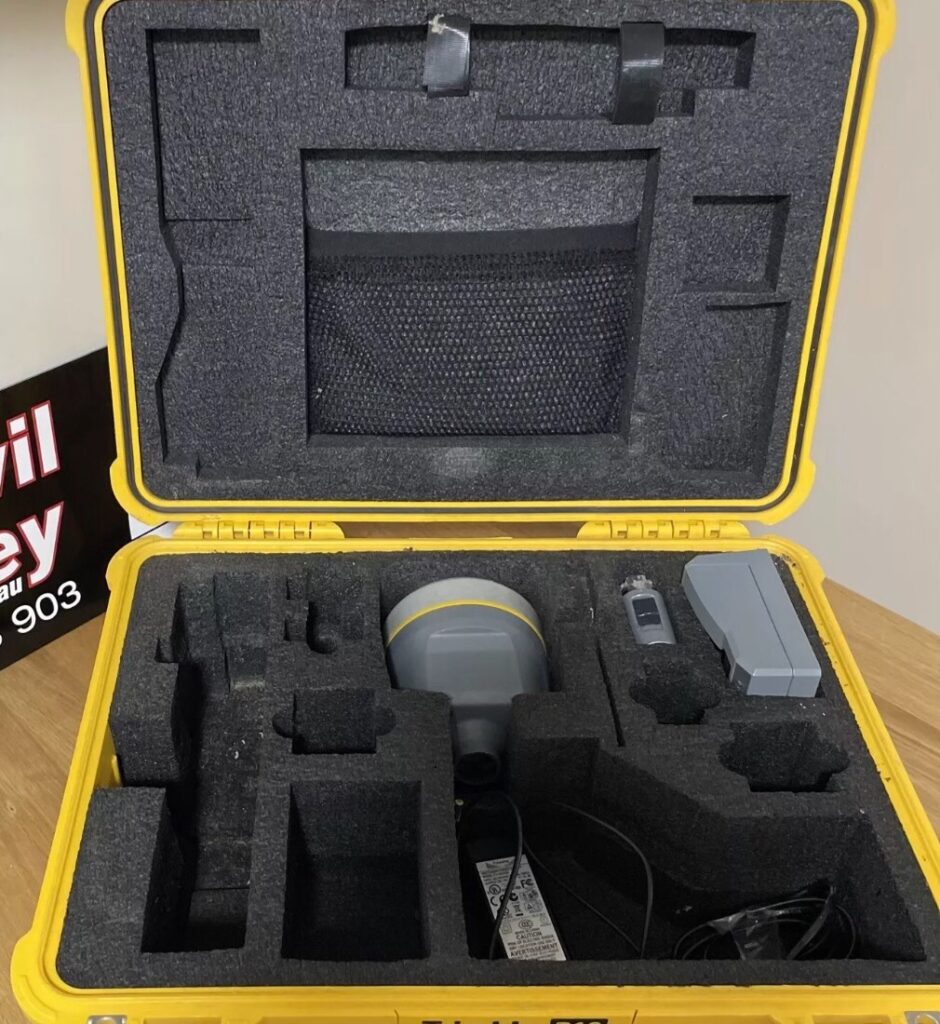 Trimble R10 GNSS receiver