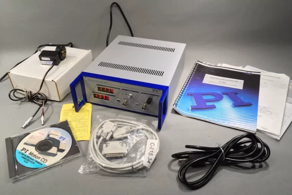 PI E-662.LR Piezo amplifier/controller