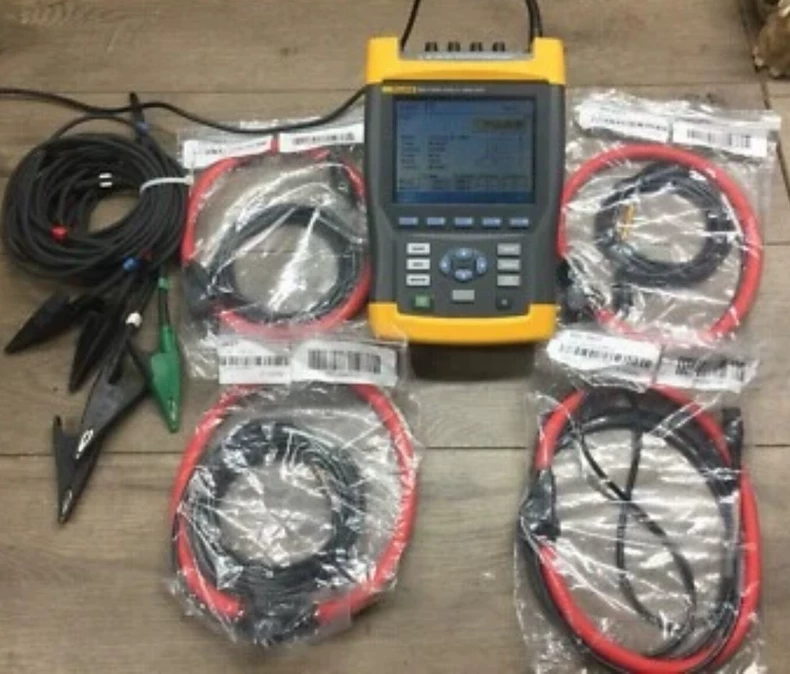 Fluke 435 Power Quality Analyzer