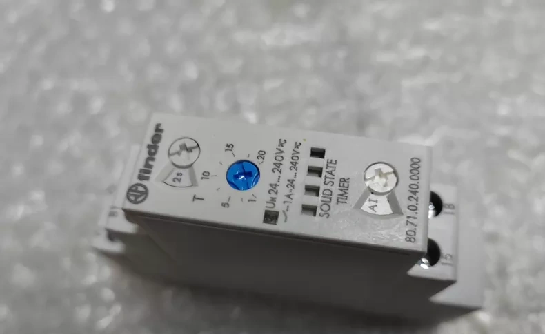Finder 80.71.0.240.0000 Timer module thumbnail