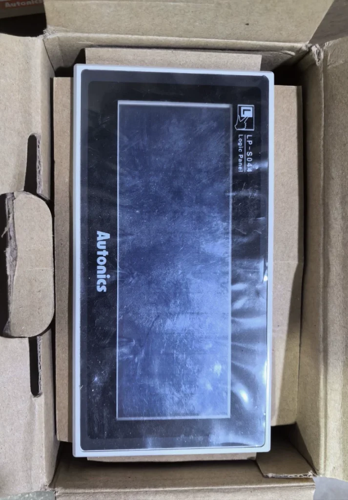 Autonics LP-S044-S1D0-C5R-A Touchscreen HMI