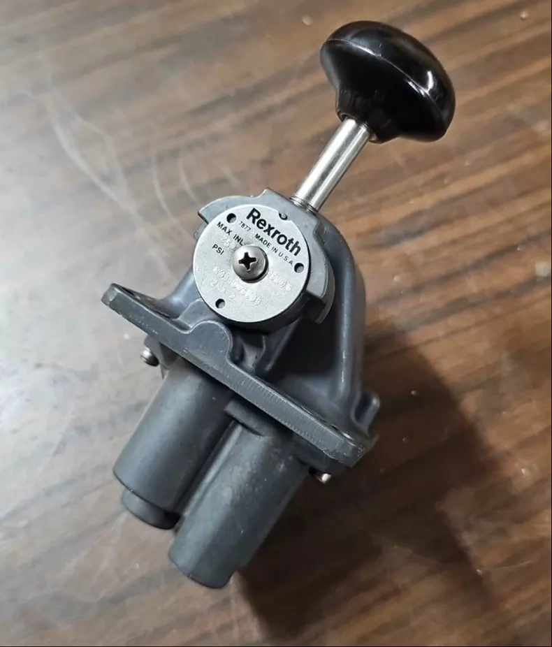 Bosch Rexroth R431005003 Valve thumbnail