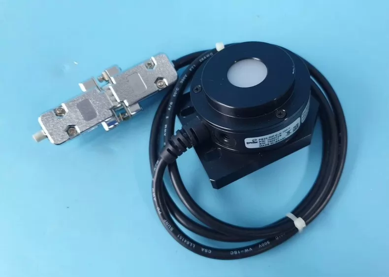 OPHIR PE25-DIF-C-A-100-Y Sensor