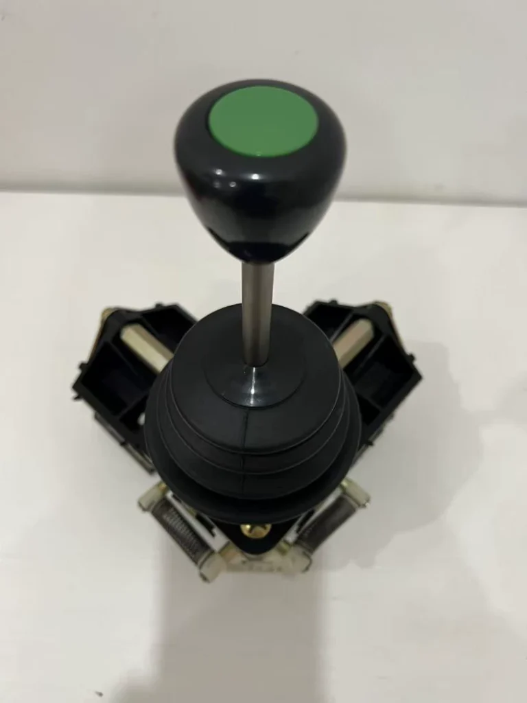 Schneider Electric XKD-F17450450 joystick controller