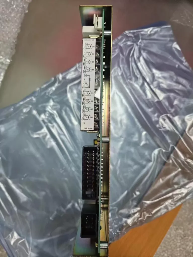 TOSHIBA V5-TEMP-8N-CS1 Process Controller thumbnail