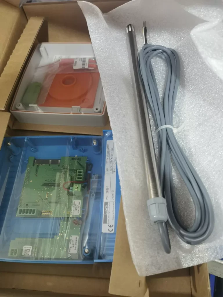 LUWA HTT-VS Raumversion 28896 Humidity-Temperature Transmitter