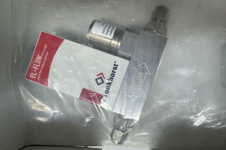 Bronkhorst FG-201CV-AAD-22-V-AA-000 Flow Controller thumbnail