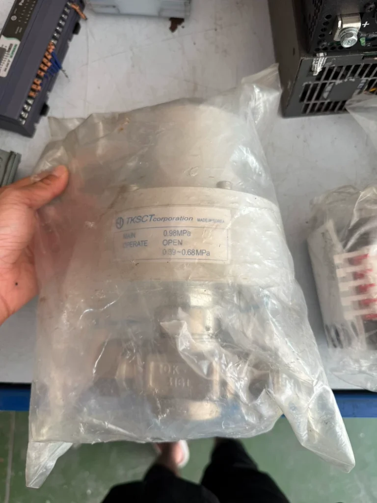 TKSCT ST16APBV-SW-C-P pneumatic bellows valve thumbnail