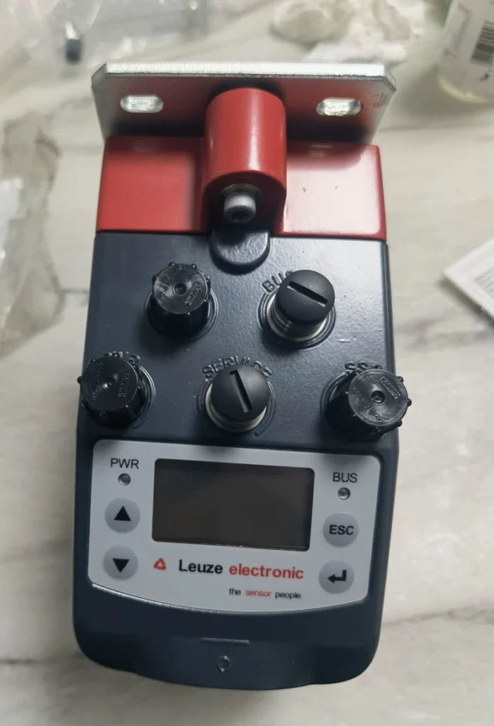 LEUZE AMS 304i 40 50113677 Optical Distance Sensor thumbnail