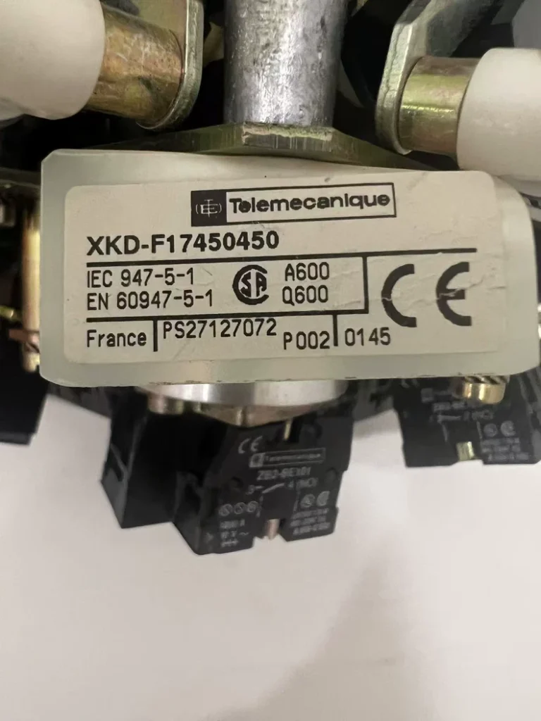 Schneider Electric XKD-F17450450 joystick controller thumbnail