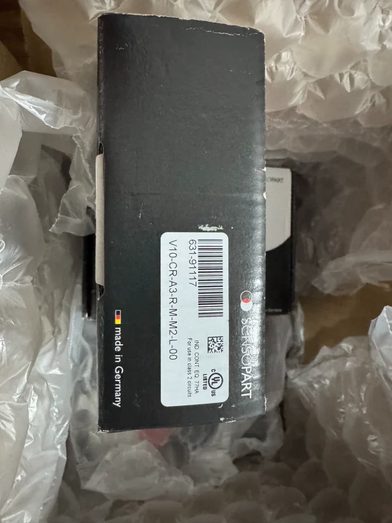 Sensopart V10-CR-A3-R-M-M2-L-00 Code Reader thumbnail
