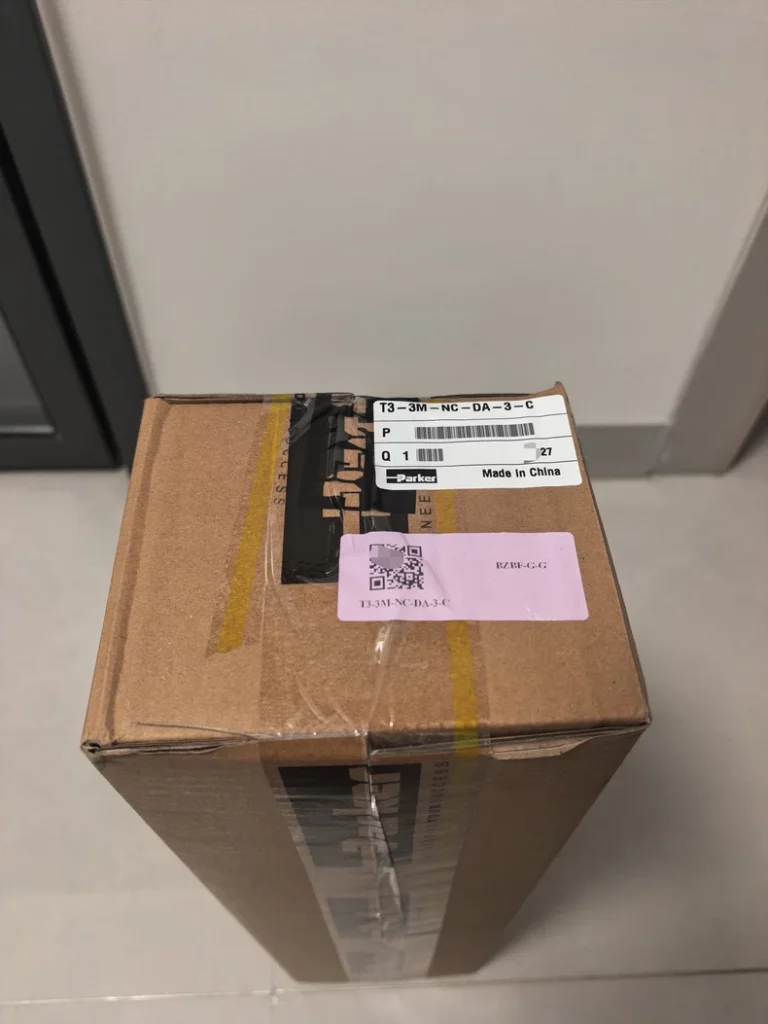 Parker T3-3M-NC-DA-3-C hydraulic valve