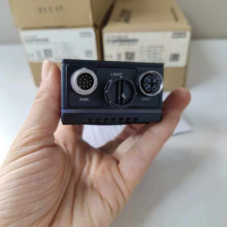 Mitsubishi VS70M-800-E VS70M-800-ERVS70M-800 Camera thumbnail