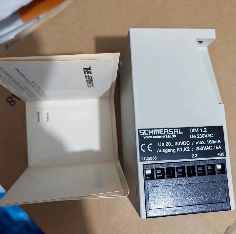 Schmersal DIM 1.2 230VAC 101125036 Safety Relay