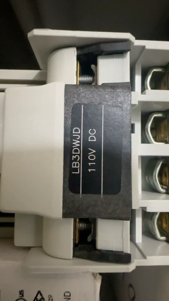 GE CL04D400MWJD Contactor thumbnail