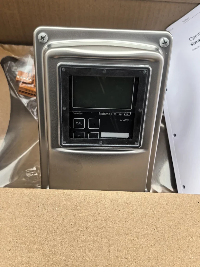 Endress+Hauser CLD134-PMV538AA1 Conductivity Compact Device thumbnail
