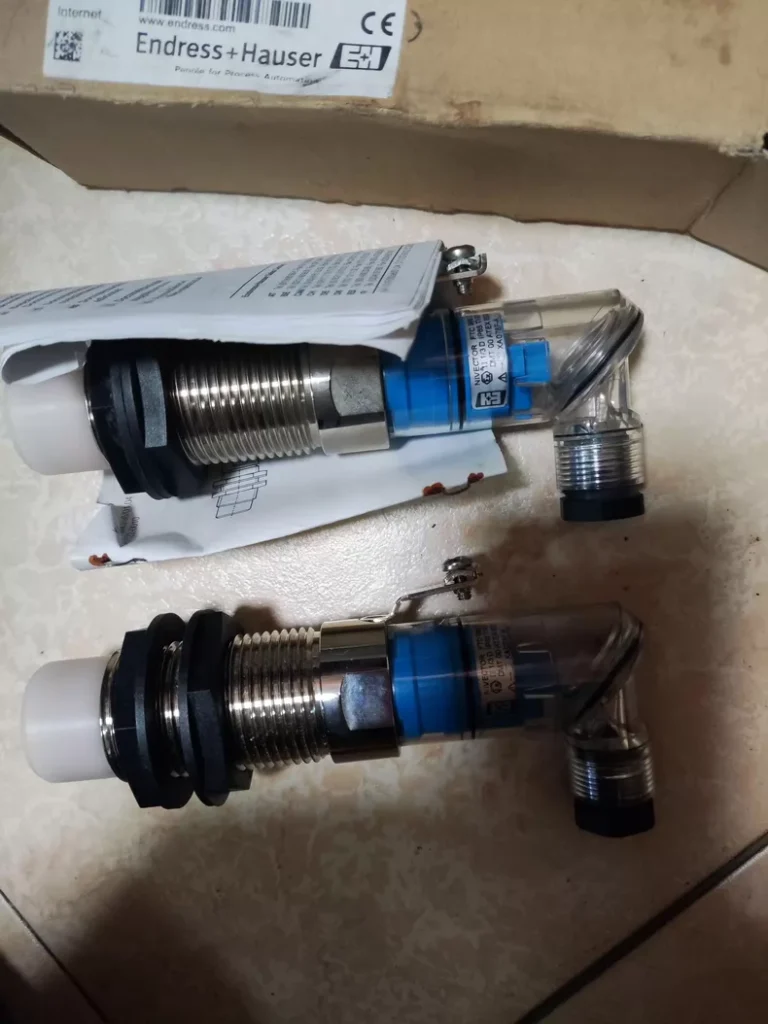 Endress+Hauser FTC968Z AC point level switch