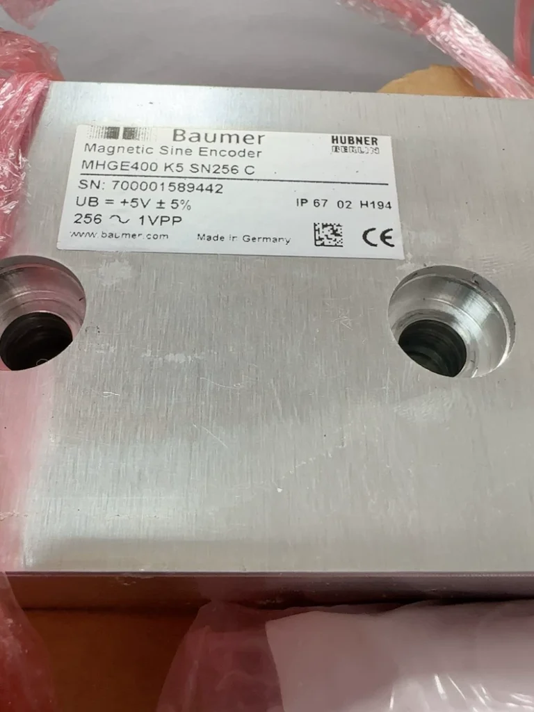 Baumer MHGE400K5SN256C magnetic incremental encoder thumbnail