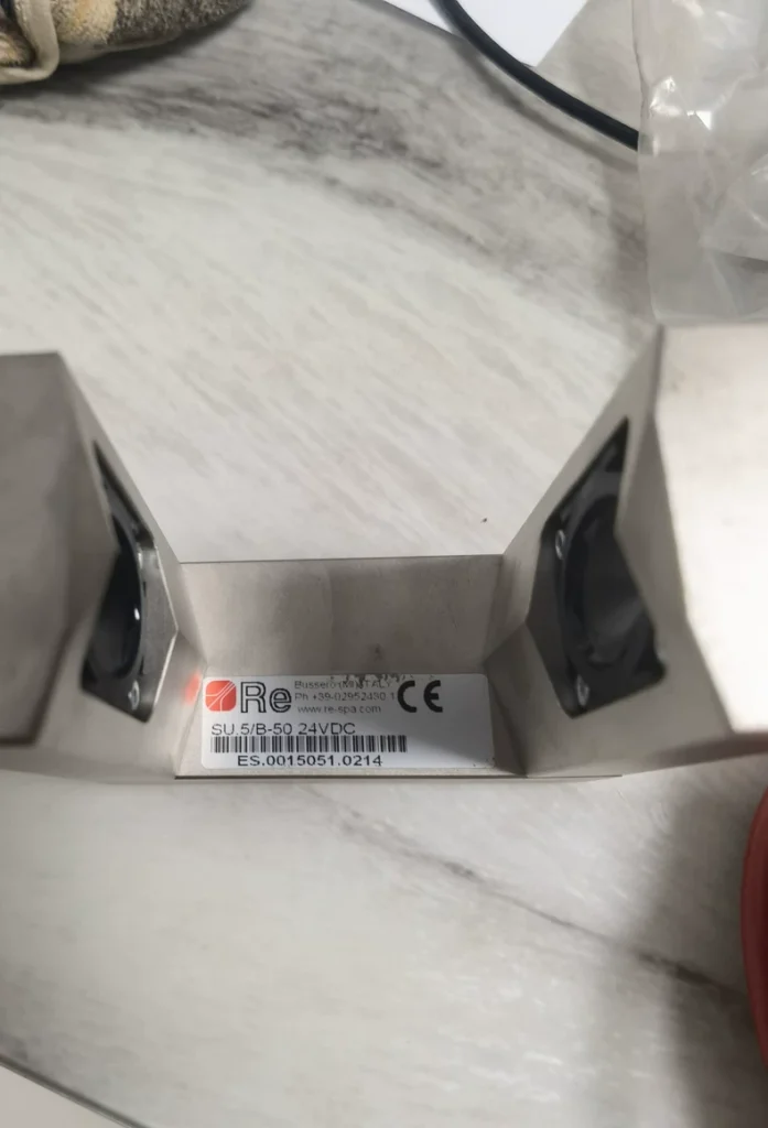 RE SU.5/B-50 ultrasonic edge sensor thumbnail
