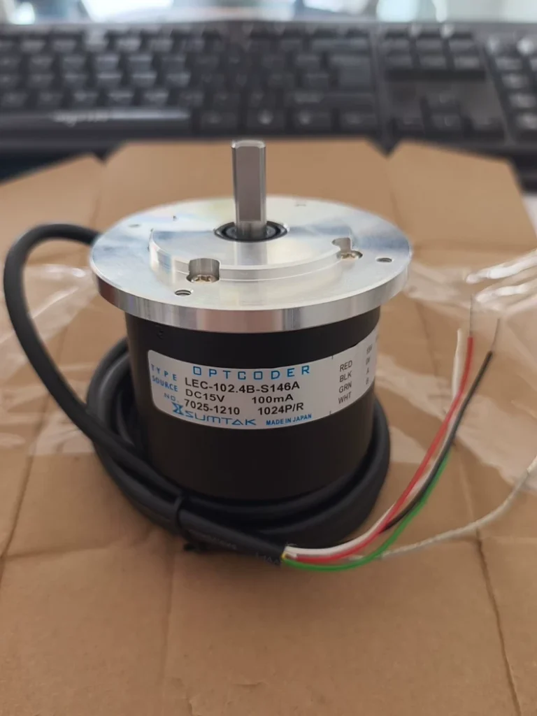 Sumtak LEC-102.4B-S146A industrial incremental rotary encoder thumbnail