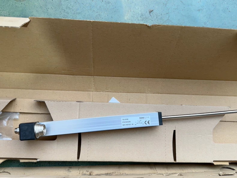 novotechnik TS-0150 Transducer Position Sensor