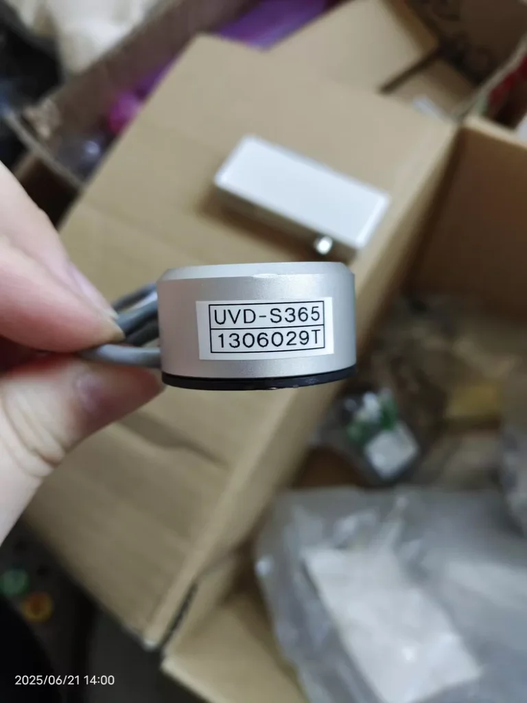 USHIO UVDS365 Single-point Photodetector thumbnail