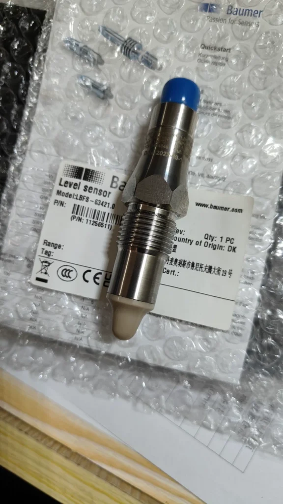 Baumer LBFS-63421.0 11256511 Capacitive Point Level Sensor thumbnail