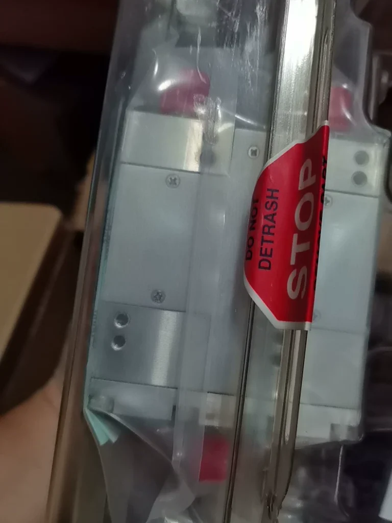 AMAT 0190-38033 Mass Flow Controller thumbnail
