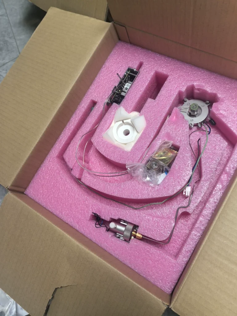 Agilent G3450-60409 G3555-60100 Programmable Temperature Vaporizer thumbnail