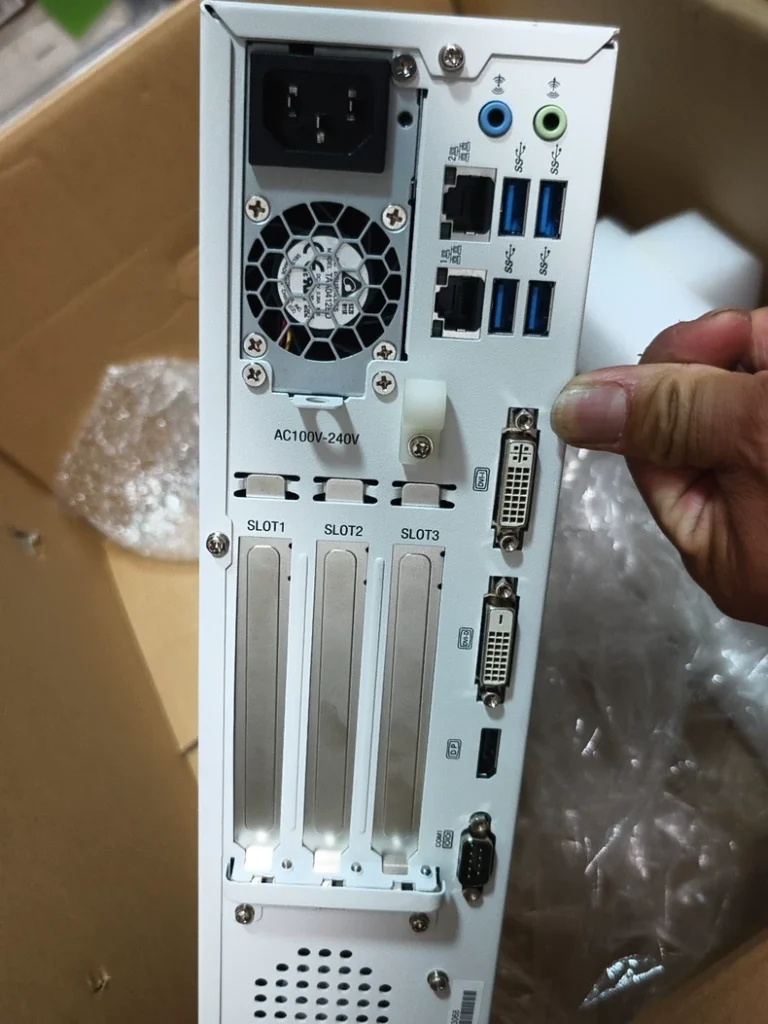 Hitachi HF-W2000 Industrial Computer HJ-2045-WBMB thumbnail