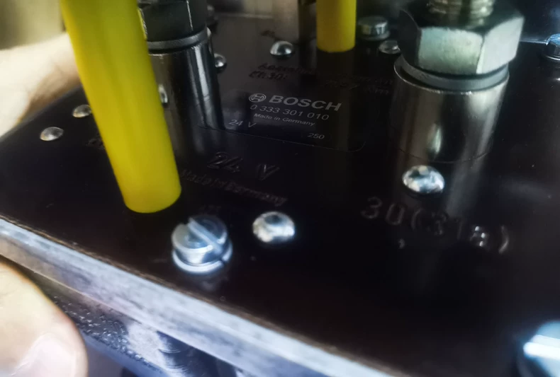 BOSCH 0333301010 Battery relay thumbnail