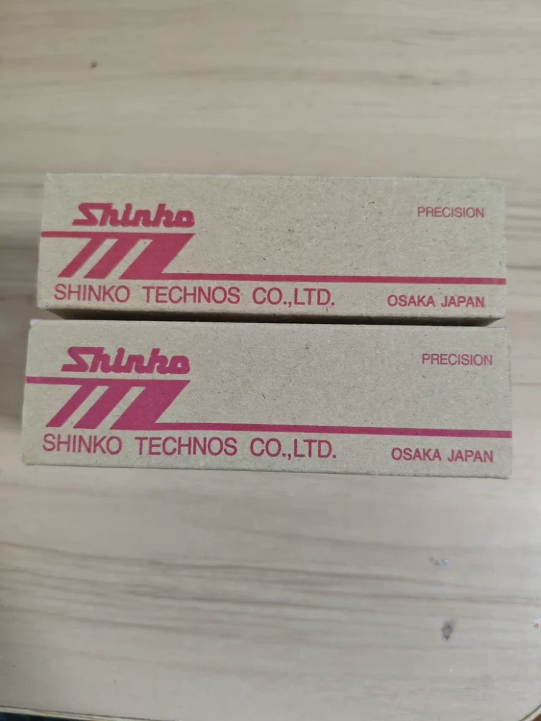 SHINKO DCL-33A-A/M C5 DCL-33A-R/M C5 digital indicating controller thumbnail