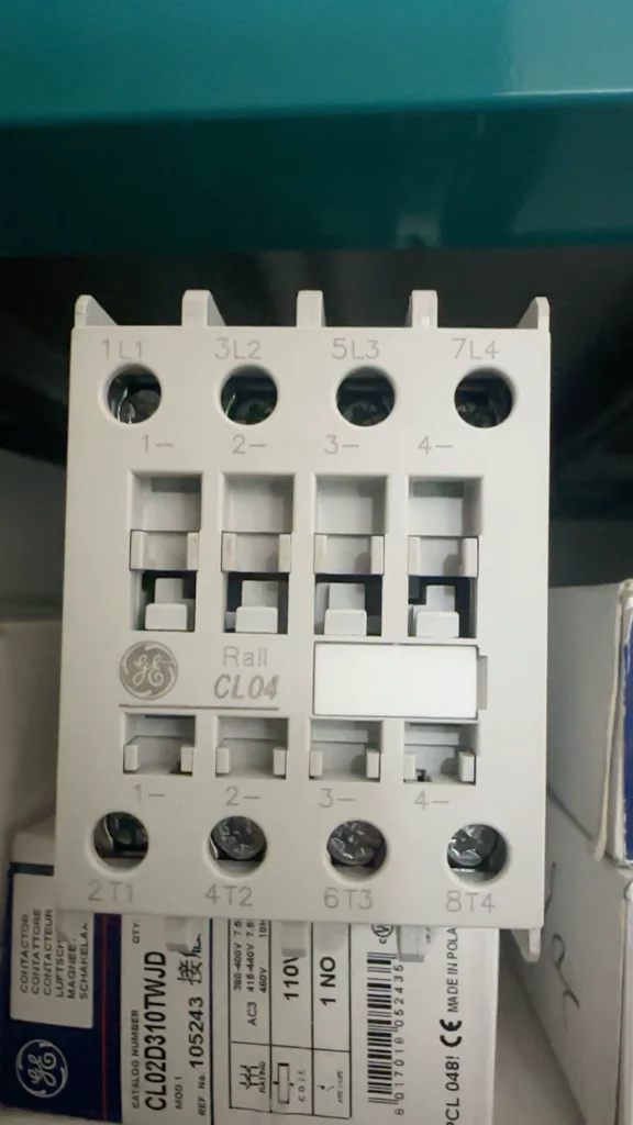 GE CL04D400MWJD Contactor thumbnail