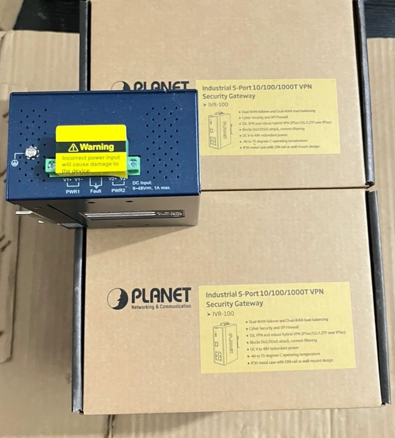 PLANET IVR-100 VPN Router thumbnail