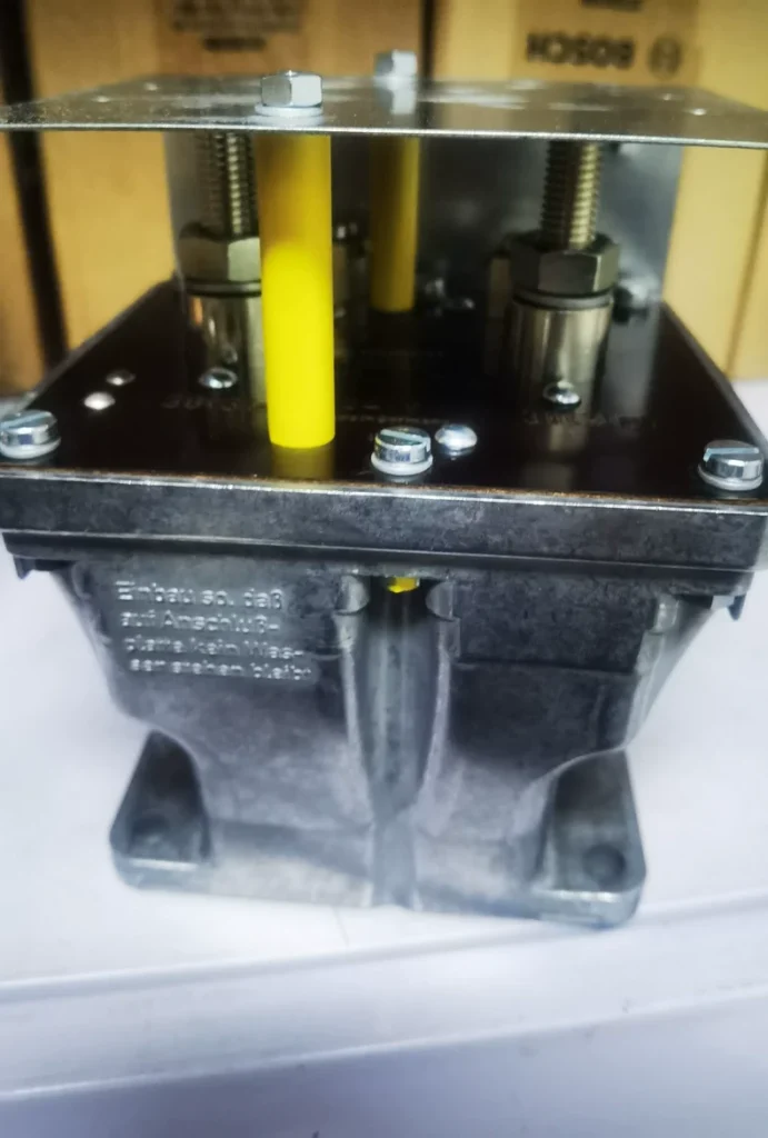 BOSCH 0333301010 Battery relay thumbnail