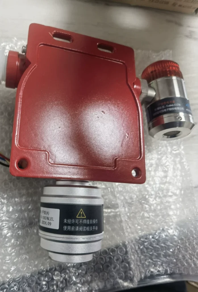 AEC2232bx/A gas detector thumbnail