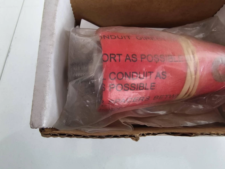 METRIX ST5484E-152-032-00 Vibration Transmitter thumbnail