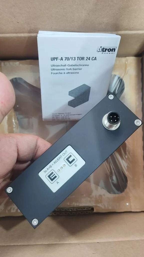 Sitron Sensor UPF-A 70/13 TOR 24 CA ultrasonic fork sensor thumbnail