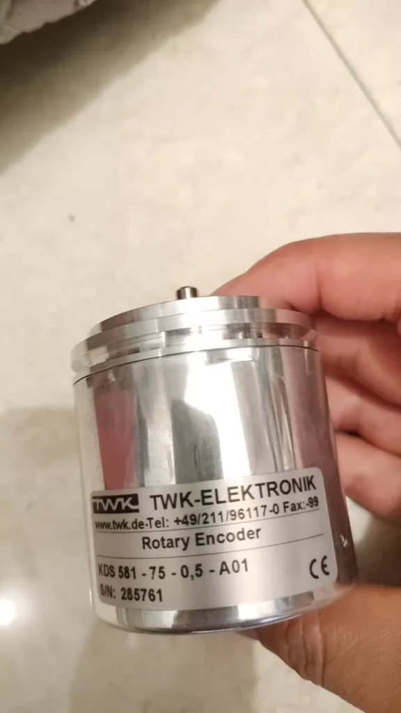 TWK-ELEKTRONIK KDS581-75-0,5-A01 electro-optical angle transducer thumbnail