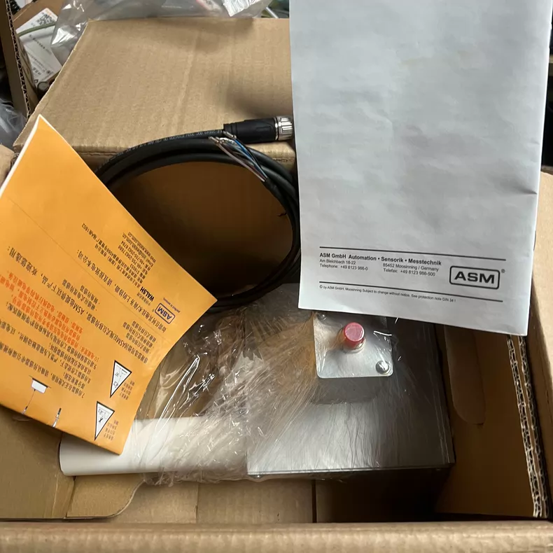 ASM CLMB1-AJ3CA12P023000FS10DW2 displacement sensor